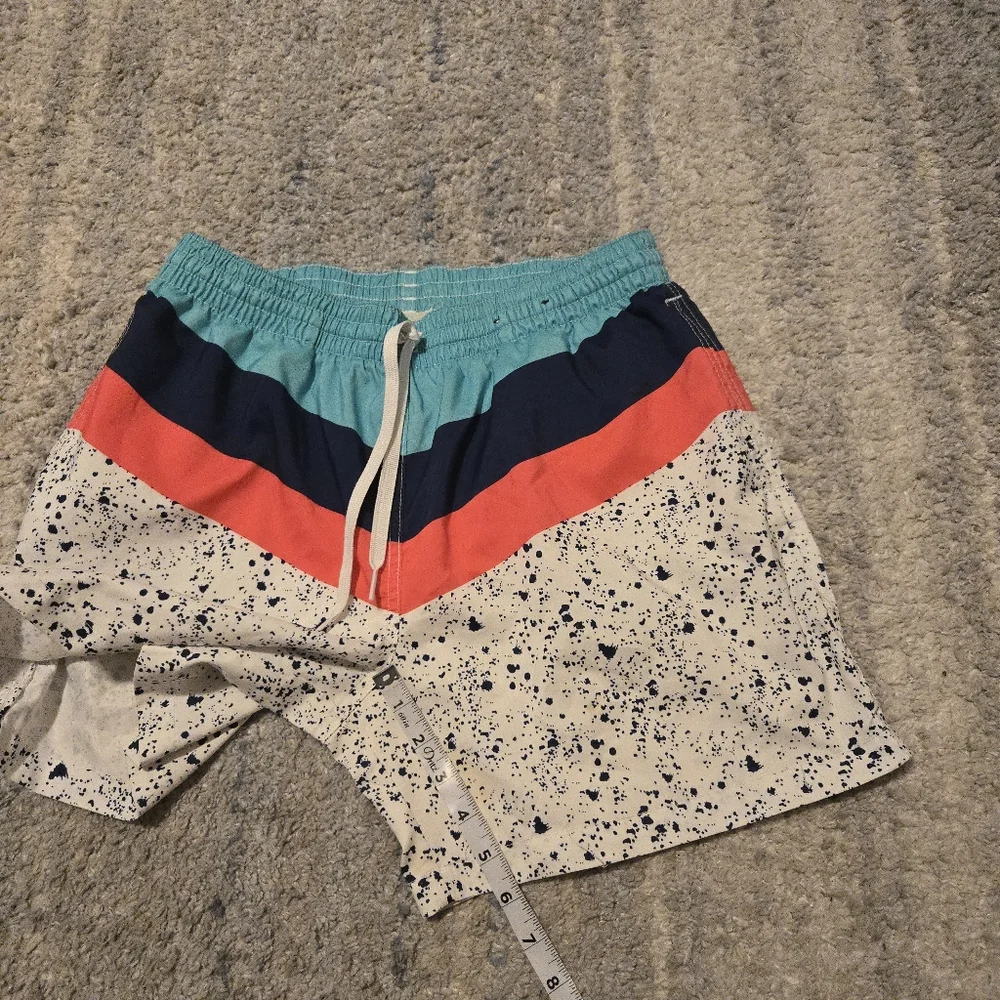 Chubbies The Aquatic Libations 5.5 inch Swim Shorts Size Medium